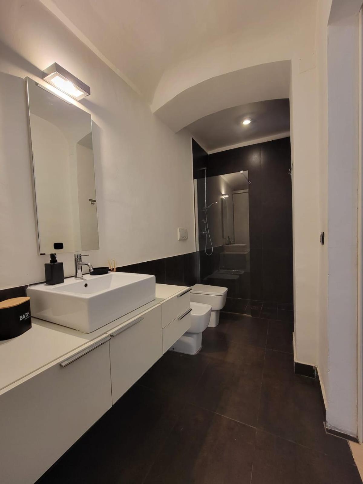 Central Station Apartment Бари Екстериор снимка